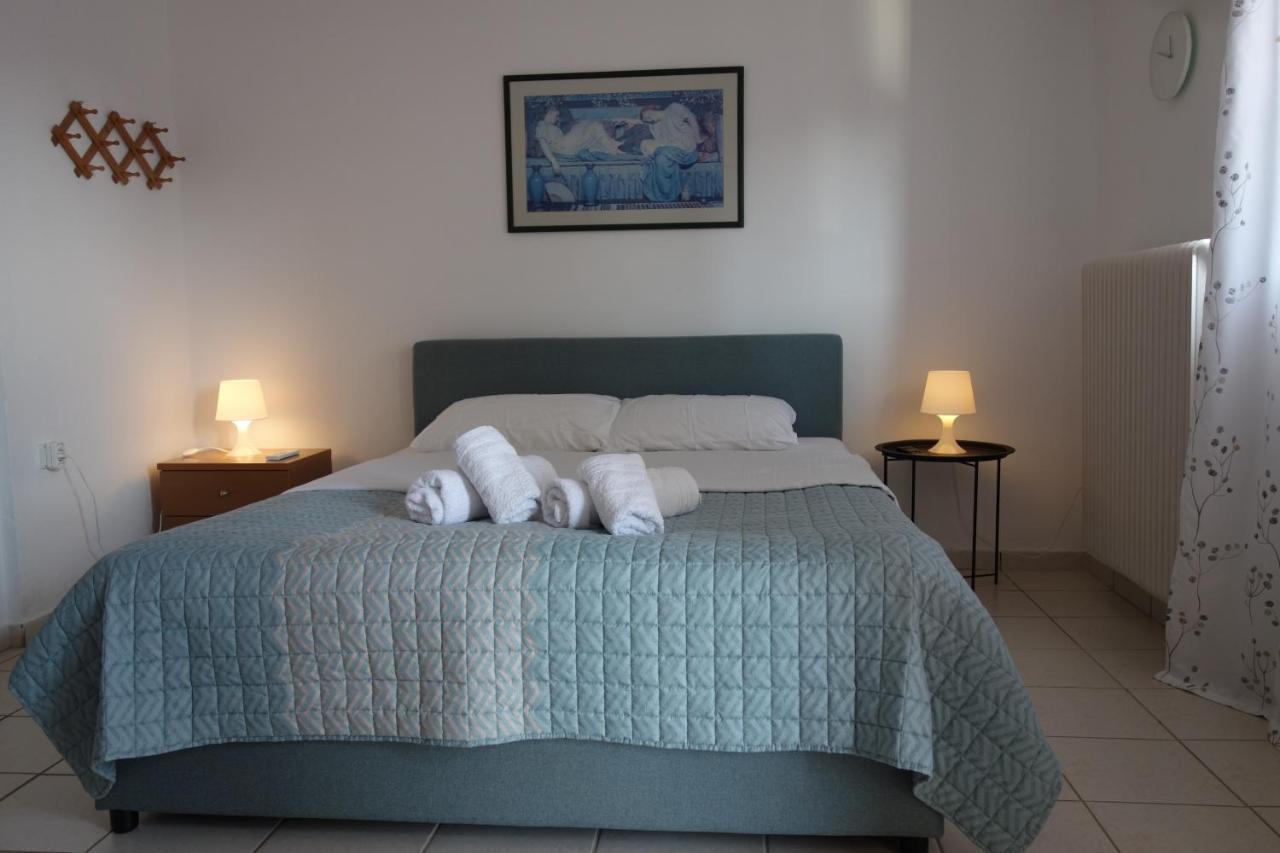 Kiki'S Cosy Apartments Néa Khilí Buitenkant foto